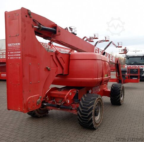 Gelenkteleskoparbeitsbühne JLG 800AJ