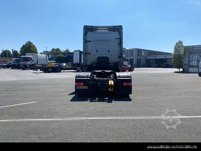 Standard tractor unit MERCEDES-BENZ eActros 400 4x2 HYDRAULIKANLAGE/NA/NAVI/KLIMA
