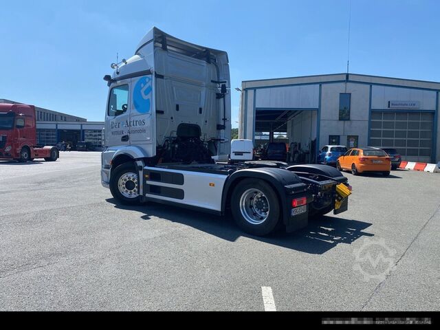 Standard tractor unit MERCEDES-BENZ eActros 400 4x2 HYDRAULIKANLAGE/NA/NAVI/KLIMA