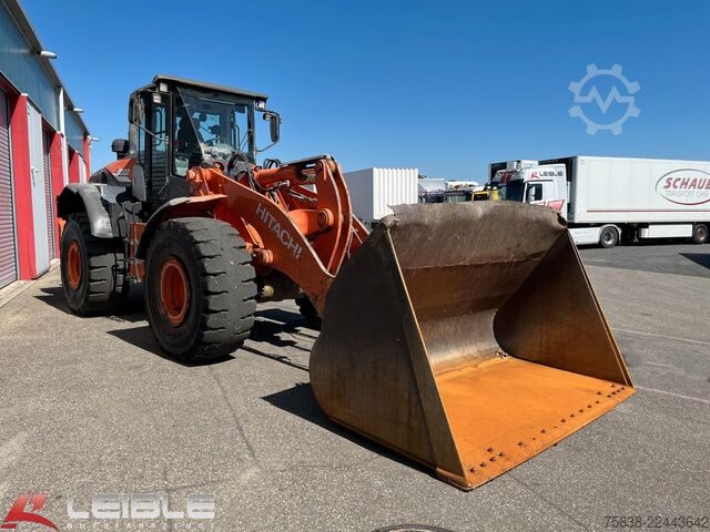 Wheel loader HITACHI ZW220-6*Klima*hydr. Schnellwechsler*11.000h*