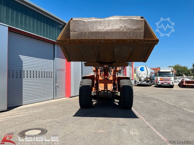 Wheel loader HITACHI ZW220-6*Klima*hydr. Schnellwechsler*11.000h*