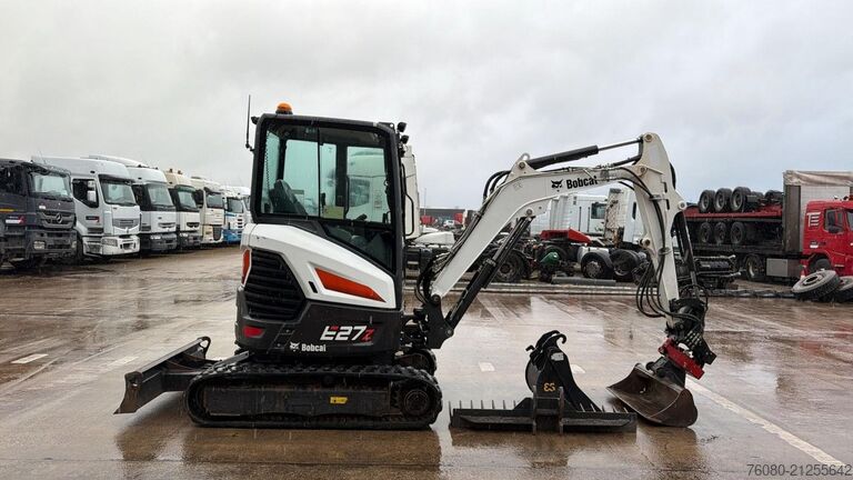 Minibagger Bobcat E 27z (BE MACHINE / 1197H / INCL KANTELBAK + RI...