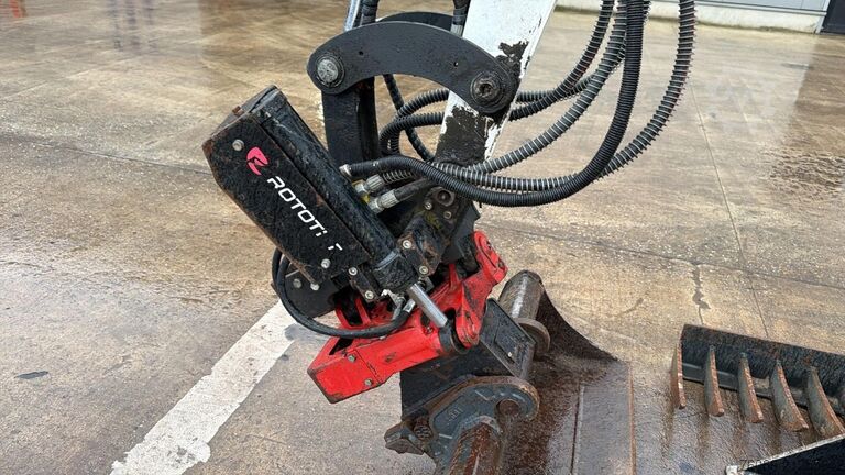 Minibagger Bobcat E 27z (BE MACHINE / 1197H / INCL KANTELBAK + RI...