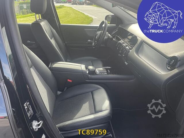 Mercedes-Benz GLA 200 D Mercedes-Benz GLA 200 D