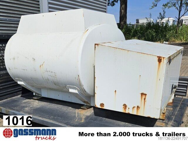 LKW mit Tankaufbau  Wassertank 2800L