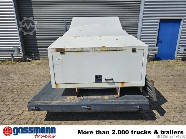 LKW mit Tankaufbau  Wassertank 2800L