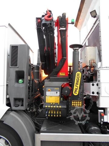 Müllwagen Mercedes-Benz Econic 3235 L 8x4-4 / Hillend EHP 7000