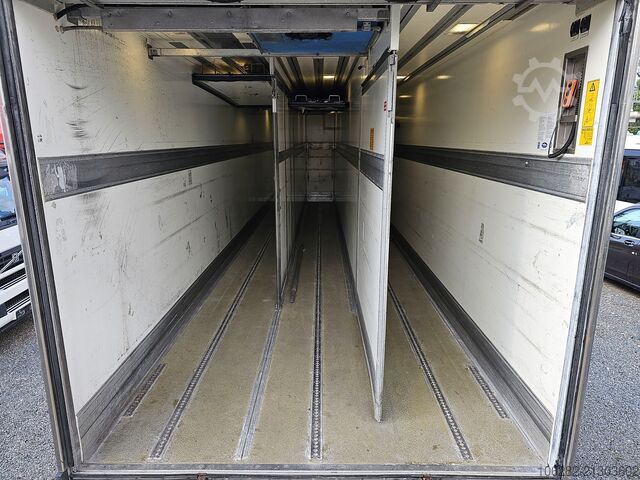 LKW mit Kühlkoffer VOLVO FM330 6x2 FRIGOBLOCK Multizone Lenk u. L