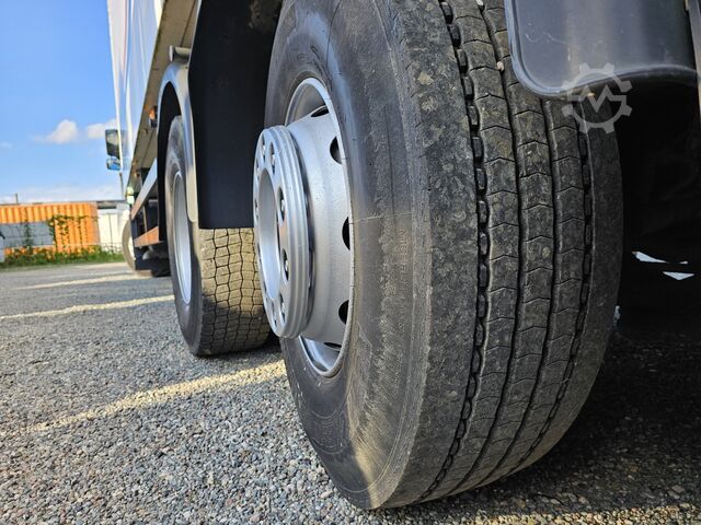 LKW mit Kühlkoffer VOLVO FM330 6x2 FRIGOBLOCK Multizone Lenk u. L