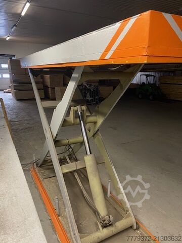 Scherenhubtisch 3000 kg Bolzoni 