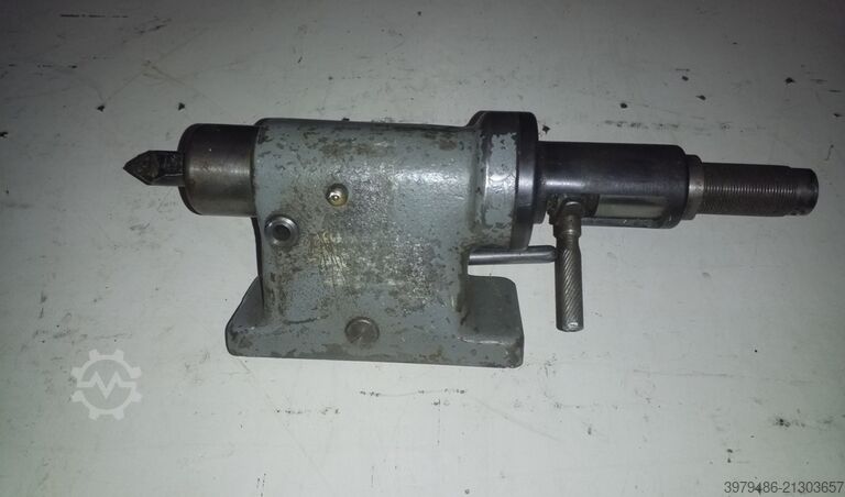 Gear hobbing machine Mikron 102.05