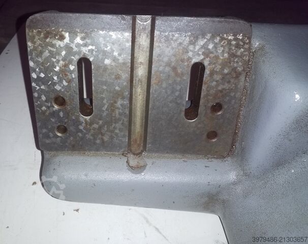 Gear hobbing machine Mikron 102.05