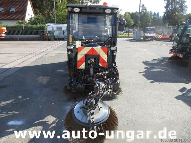 Kehrmaschine Hako CM 1600 Kehrmaschine 4x4 Baujahr 2018