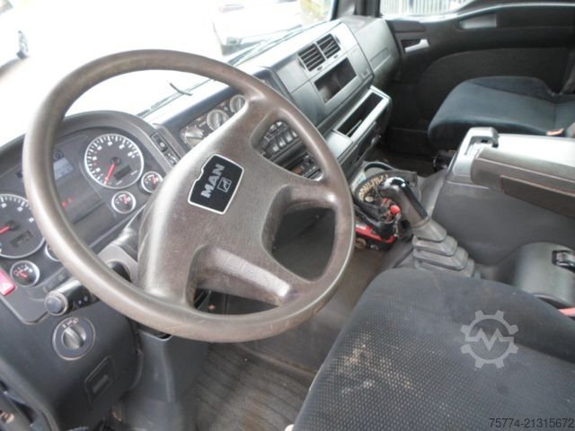 Kipper LKW MAN TGM 18.340/ 4X4/Kran PK 12001