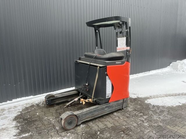 Schubmaststapler Linde R16HD-01