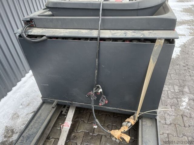 Schubmaststapler Linde R16HD-01