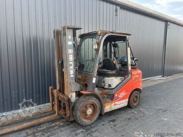 LPG Forklifts Heli CPYD35
