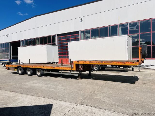 Low loader semitrailer Möslein STO 3 Schwebheim  3 Achs Satteltieflader Plato 45 t GGfür Fertigteile, Baumaschinen oder Container