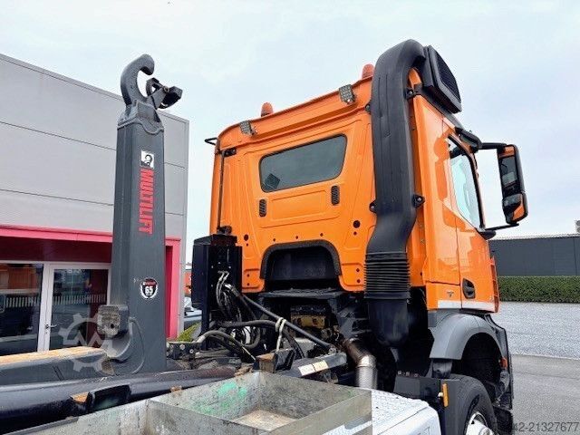 Roll-off tipper truck MERCEDES-BENZ AROCS 2636L-6X4-3M60 RADSTAND-KFZ BRIEF-253TKM!!