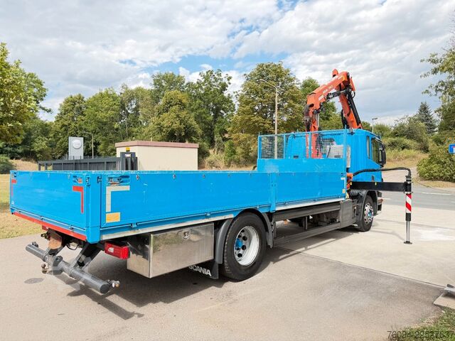 Flatbed truck SCANIA P250 4x2 Pritsche KRAN 14m 5./6. Steuerkre FUNK