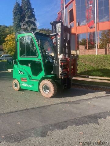 Electric 4-wheel forklift Hangcha CPD25-XD4-SI26