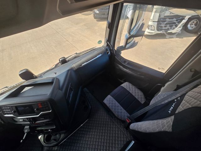 Volume tractor unit IVECO S-WAY 530 * RETARDER * 2 X TANK * ACC * WENIG KM