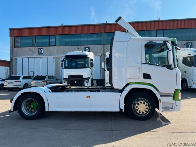 Standard tractor unit SCANIA P 450 * RETARDER * FLACHDACH * STANDHEIZUNG *3 X