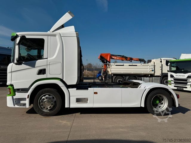 Standard tractor unit SCANIA P 450 * RETARDER * FLACHDACH * STANDHEIZUNG *3 X