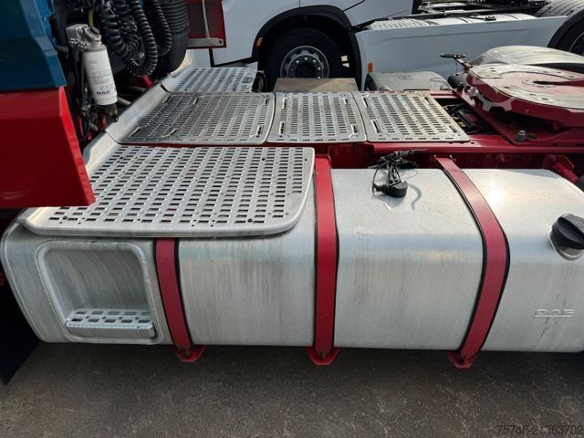 Standard tractor unit DAF XF 480*RETARDER*STANDKLIMA*LEDER*SUPER SPACE CAP