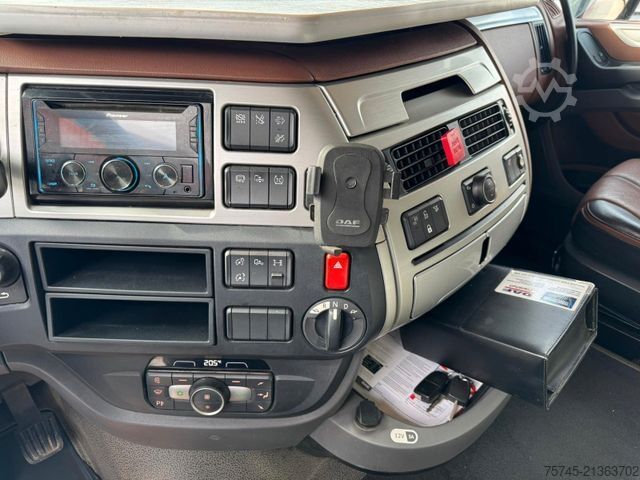 Standard tractor unit DAF XF 480*RETARDER*STANDKLIMA*LEDER*SUPER SPACE CAP