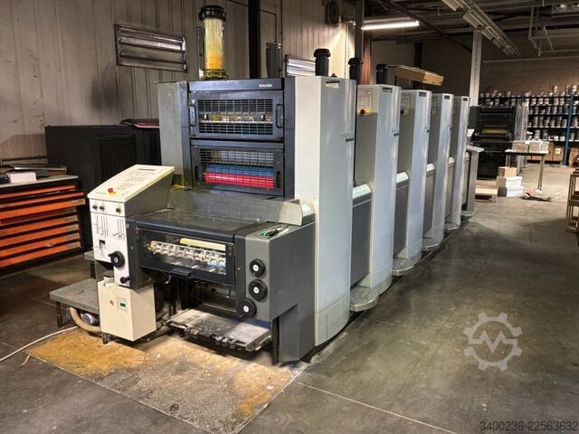 Stationary machine Heidelberg Speedmaster Anicolor SM52-5