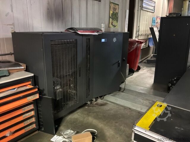 Stationary machine Heidelberg Speedmaster Anicolor SM52-5
