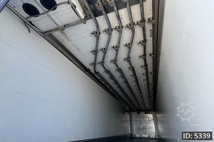 Refrigerated/frozen transport Schmitz Cargobull SKO 24 / Meathang / Disk / Carrier Vector 1950 ...