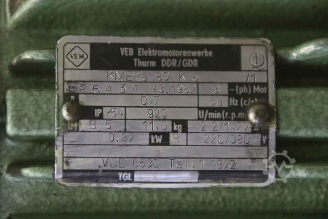 Milling machine with two spindles unbekannt Zweispindel-Fräsmaschine