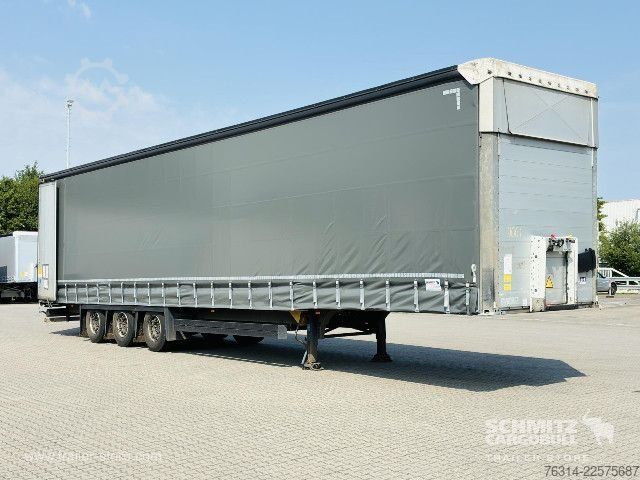 Auflieger mit Pritsche & Plane Schmitz Cargobull Curtainsider Mega Getränke