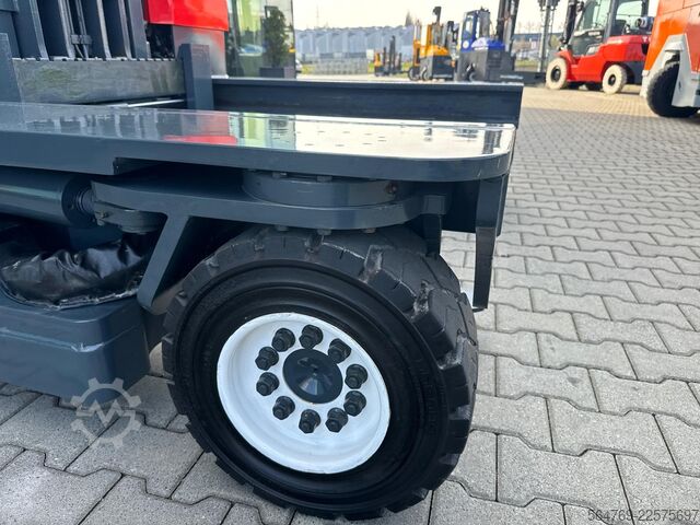 4-way forklift Combilift C4000 / Diesel /Forks 1400 mm/Perfect
