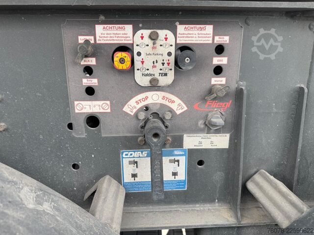 Tipper semitrailer FLIEGL 3 Achs Stahl 24,5 cbm Stone Master light