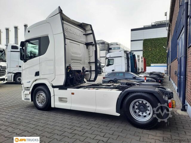 Standard tractor unit SCANIA R 460 Highline Retarder Standklima 2xTank