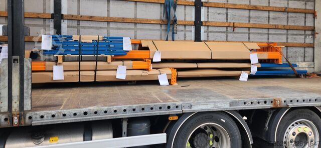 Plattenregal-Anlage 10 x 13,7 m, 5 m hoch,10 Schutzecken 50 Rahmen, 240 Traversen (3300) 3,25 t