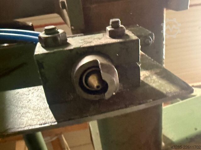 Automatischer Besäumer EWD Combimes BK100-TL2 (3-Flansche)