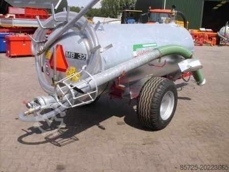 Manure spreader  