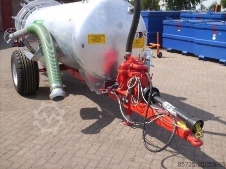 Manure spreader  