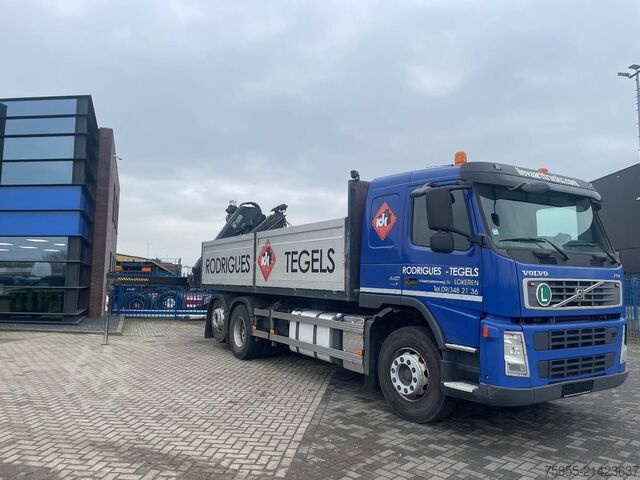 Open body Volvo FM 440 6x2 / Platform / Hiab 166 D-3 Pro Crane-...