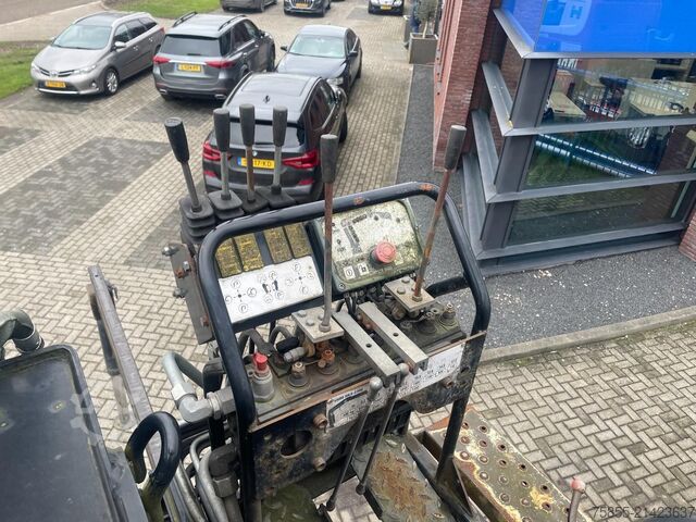 Open body Volvo FM 440 6x2 / Platform / Hiab 166 D-3 Pro Crane-...