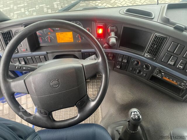 Open body Volvo FM 440 6x2 / Platform / Hiab 166 D-3 Pro Crane-...