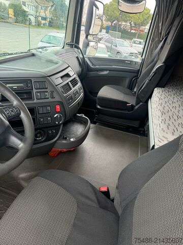 Standard tractor unit DAF XF 510 SPACE CAB 4X2