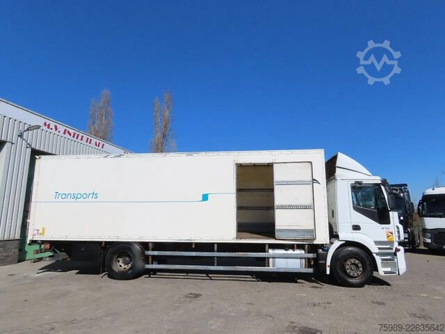 Box body Iveco Stralis 310 8 meter box!  Retarder,  Great cond...