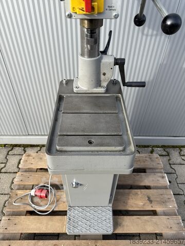 Upright drilling machine Maxion BT6