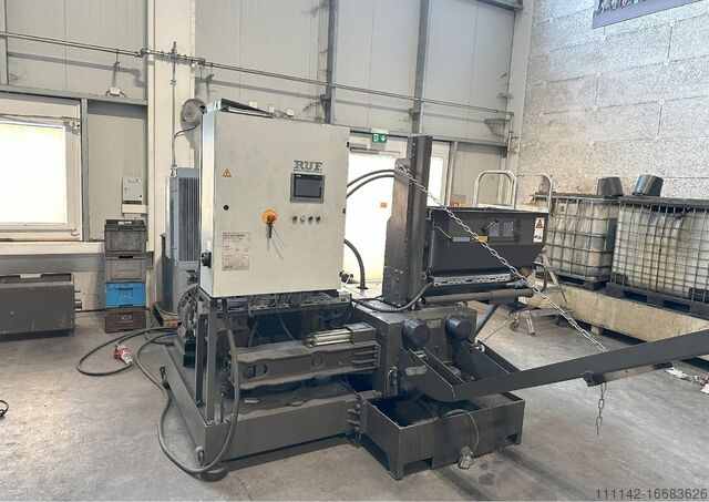 Brikettierpresse RUF 18,5/5000/80