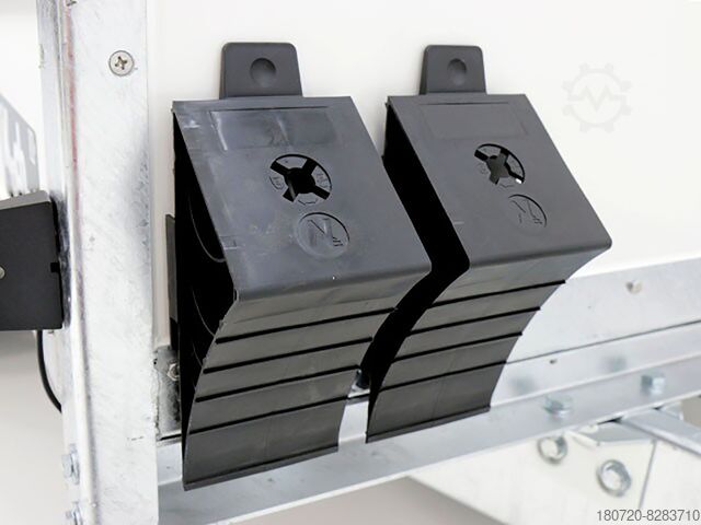 Flatbed open Blyss Kofferanhänger 146x304cm Höhe:180cm 2,0t Aktion